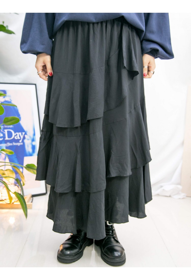 2115-1355 層層RUFFLE X 橡根腰 , 滑滑料半截裙 (韓國)